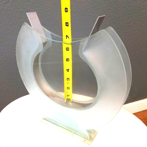 Modern Arch Shape Stand Out Decor / Vase - Picture 5 of 5